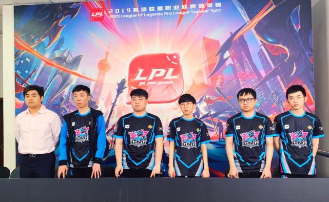 历山大做出 历山大做出