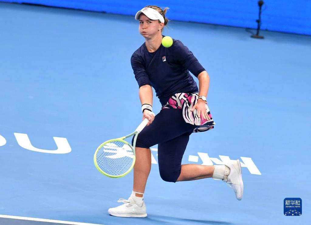 时隔一年复 时隔一年复