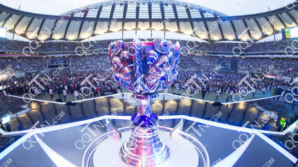 邵佳一领衔 邵佳一领衔